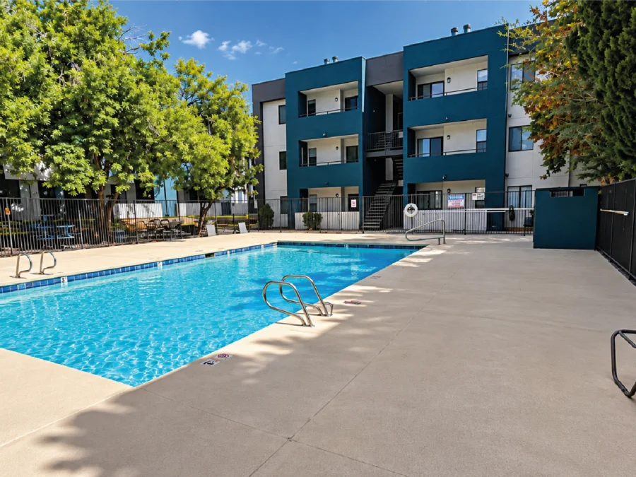 Apartment Pool Areas, photo 2 of 5