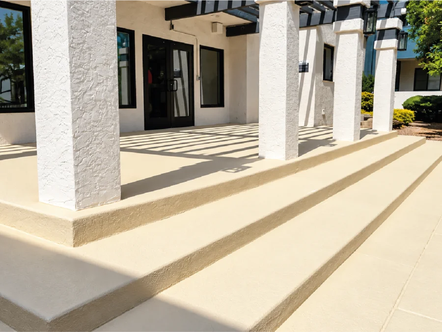 Apartment Pool Areas, photo 5 of 5