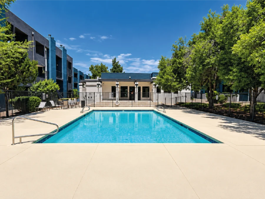 Apartment Pool Areas, photo 3 of 5