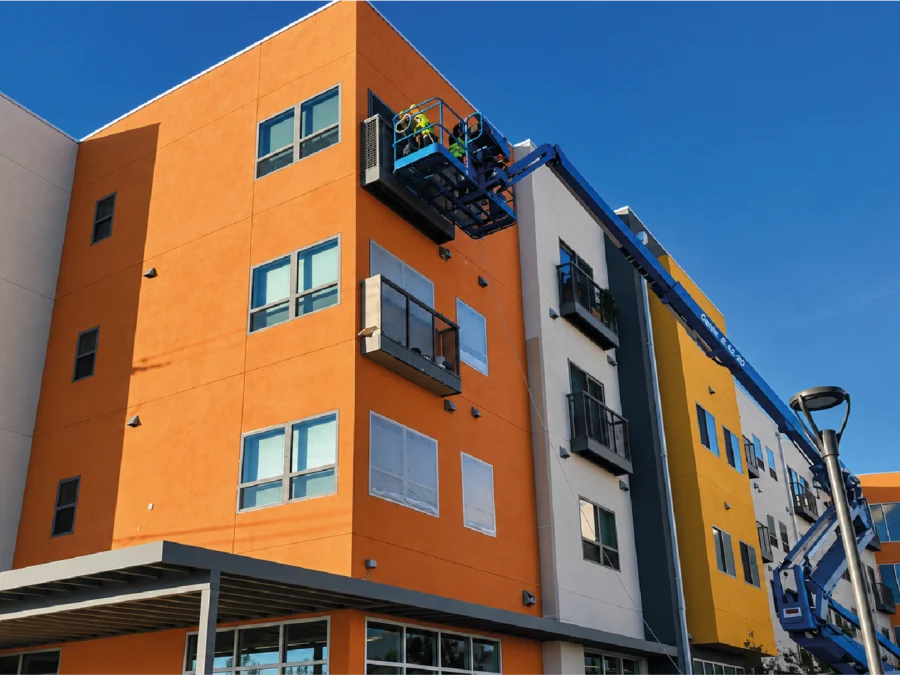 Mid-Rise Apartment Community, photo 3 of 6